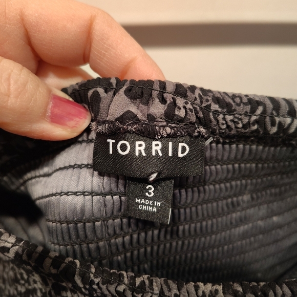 Torrid Smocked Off Shoulder Chiffon Animal Print Top 3X-Witchy Whimsigoth Fairy - Picture 3 of 7